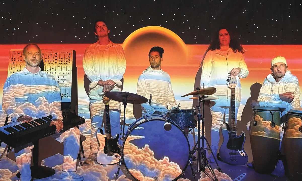 STS9