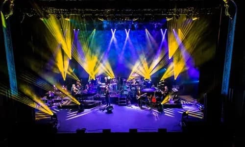 Mannheim Steamroller Christmas