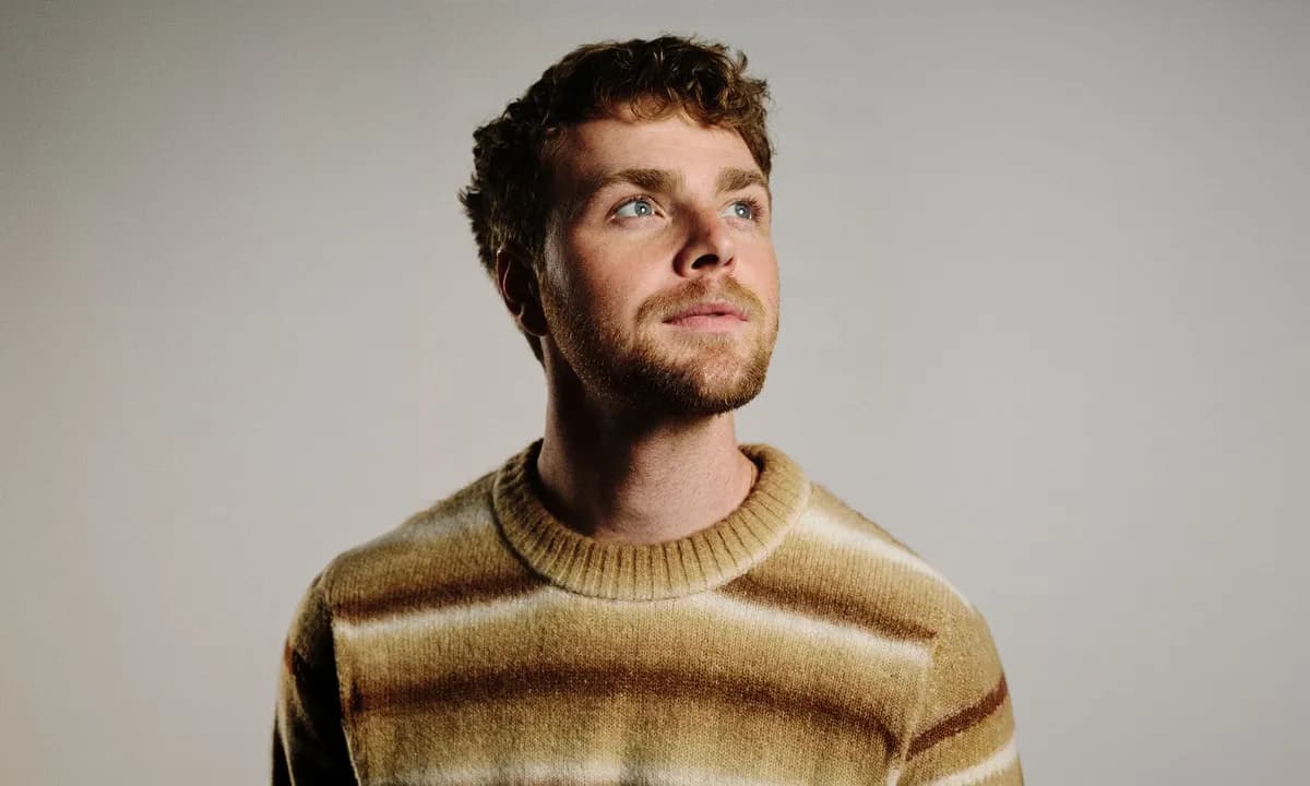 Alex Warren