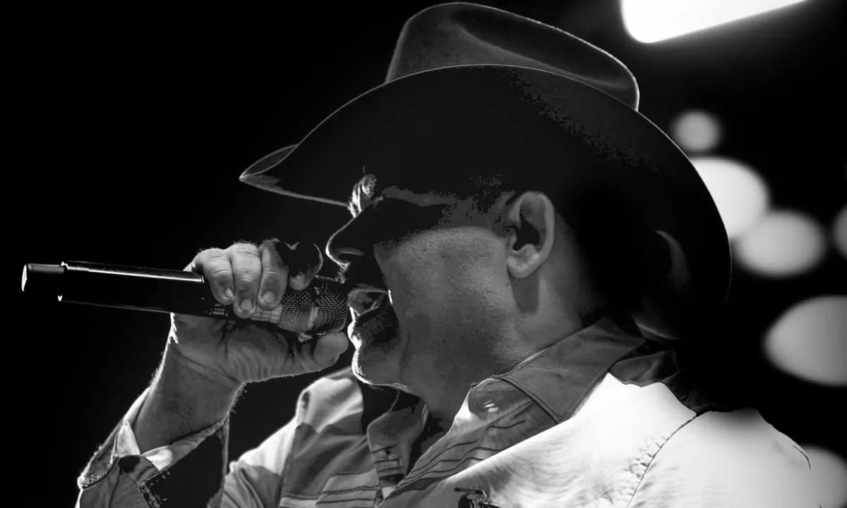 Chuy Lizarraga