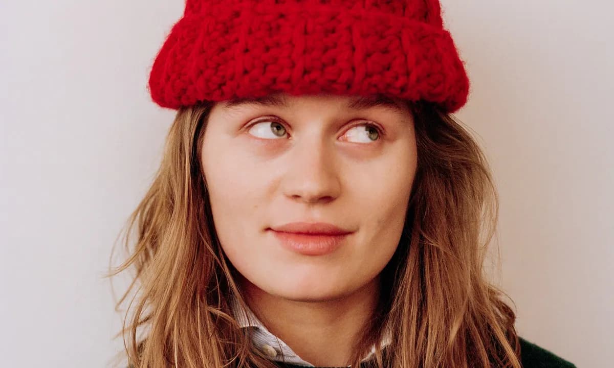 girl in red