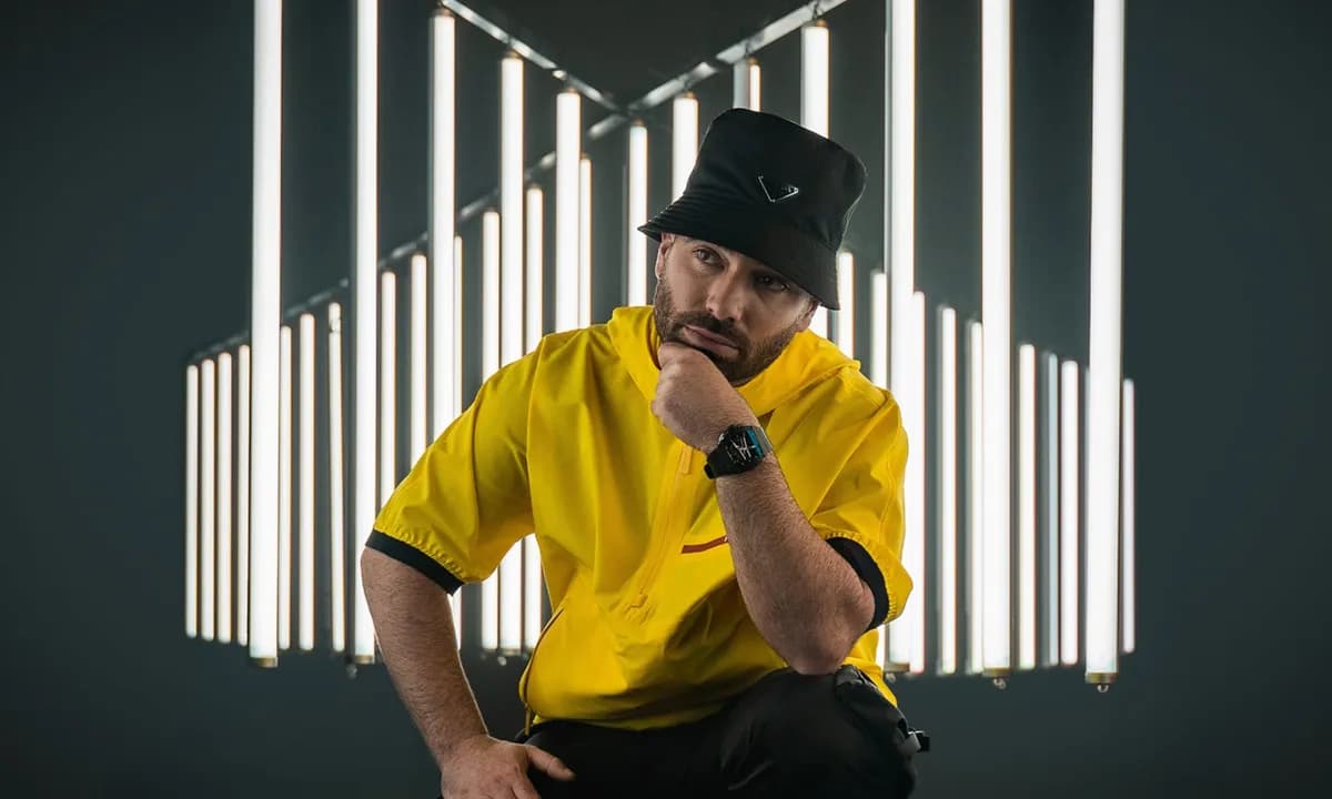 Omer Adam