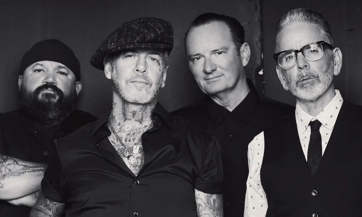 Social Distortion